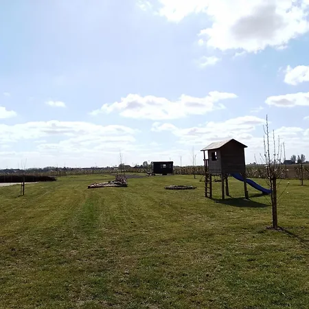 De Keet Op Boerencamping Κάμπινγκ *